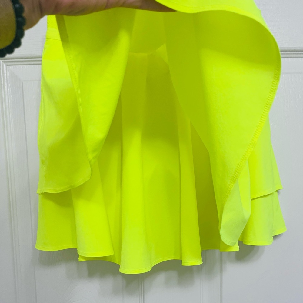 Lululemon Athletica Vibrant Yellow Skater Skirt,size 6 - Picture 4 of 5